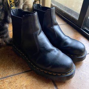 Doc Martens Chelsea Boots